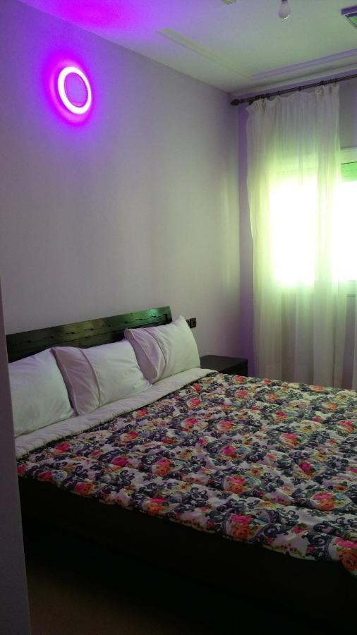 Logement Hotel Et Navette Gratuite Fez Bagian luar foto